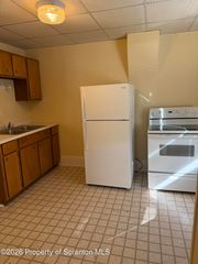 709 Main St #2, Pittston, PA 18641