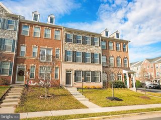 1606 Kinnaird Ter NE, Leesburg, VA 20176