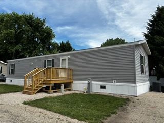414 E  Jackson St #29, Seneca, IL 61360