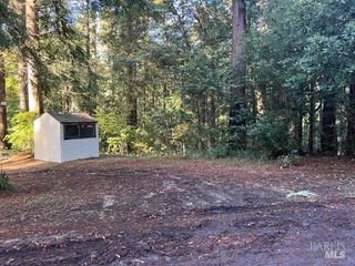 46260 Tickled Pink Drive, Gualala, CA 95445