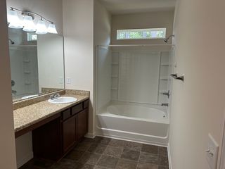 100 N  Rose Hill Dr, Clayton, NC 27520