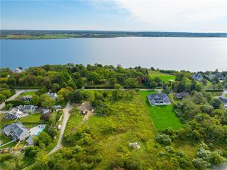 Indian Ave, Portsmouth, RI 02871