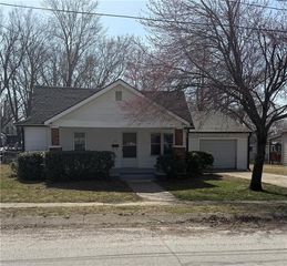 311 W  Dakota St, Butler, MO 64730