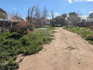 180 Camp Fire Dr #71, California City, CA 93505
