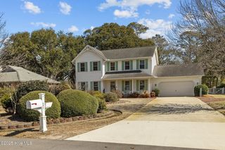 305 Somerset Way, Newport, NC 28570