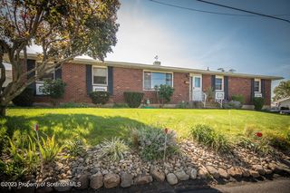 400 Rear Packer, Pittston, PA 18641