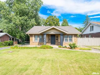 4228 N  Prospect Rd, Peoria, IL 61614