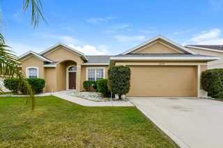 2609 Athens Dr, Leesburg, FL 34748