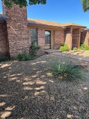 5222 84th St, Lubbock, TX 79424