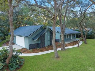 910 Whisperwood Ln S, Fort Walton Beach, FL 32547