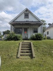 801 W  10th St, Marion, IN 46953