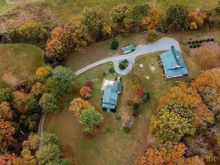 325 Old Roseland Rd, Roseland, VA 22967