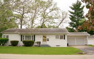 1615 Dorothy St, Dixon, IL 61021