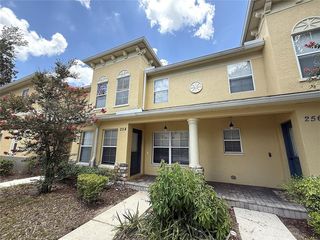 254 Castlekeeper Pl, Valrico, FL 33594