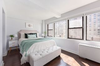 220 E  67th St #10B, New York, NY 10065