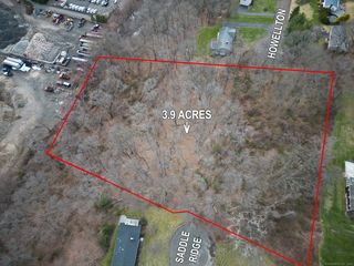 Dogwood Rd, Orange, CT 06477