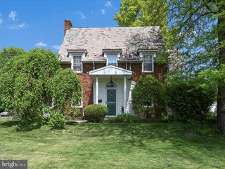1216 Garfield Ave, Wyomissing, PA 19610