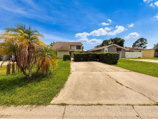 5104 Springwater Ct, Tampa, FL 33624