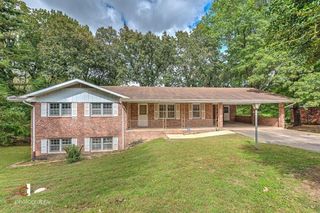 805 E  Summit Loop, Rogers, AR 72756