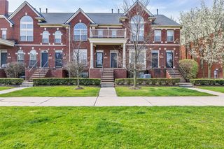 3214 Camden Dr #28, Troy, MI 48084