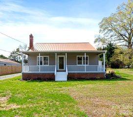 2106 Statesville Hwy, Mooresville, NC 28115