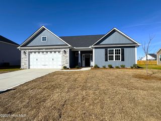 163 Sacksonia Street, Raeford, NC 28376