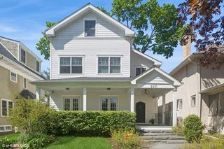 2221 Grant St, Evanston, IL 60201