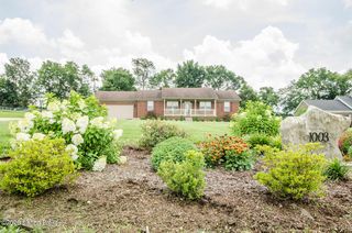 1003 Creek Pointe Dr, Coxs Creek, KY 40013