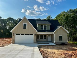 470 Somerset Dr, Appomattox, VA 24522
