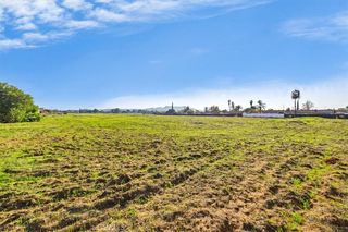 9061 Limonite Ave #22, Riverside, CA 92509