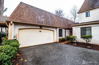 34 Park Gate Dr, Edison, NJ 08820