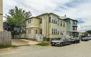 833 Grinnell St, Fall River, MA 02721