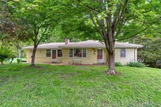 2621 Rosemary Ln, High Ridge, MO 63049