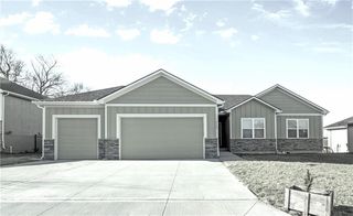 2305 Burris Dr, Harrisonville, MO 64701