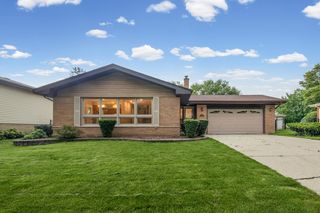 319 Gareth Ln, Schaumburg, IL 60193