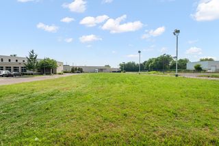 Hayfield Rd #4R2, Knoxville, TN 37922