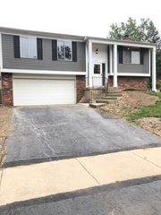 428 N  Ashbury Ave, Bolingbrook, IL 60440