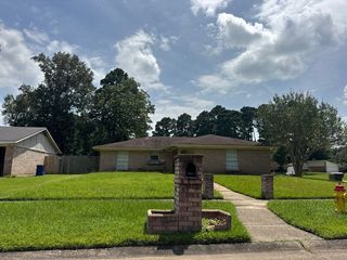 3517 Baywood Dr, Shreveport, LA 71118