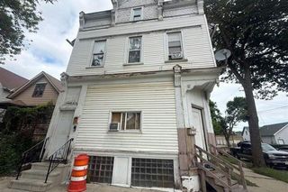 2100 W  Orchard St, Milwaukee, WI 53204