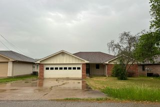 507 S  1st Ave, Stephenville, TX 76401