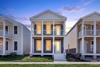 1756 Dyess St, Saint Charles, MO 63301