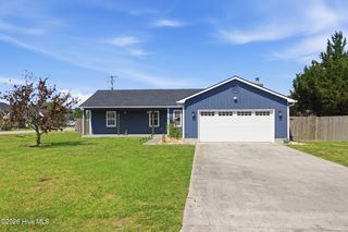 426 Oregon Trail, Hubert, NC 28539