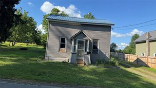 123 W  Irving St, Corry, PA 16407