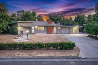 918 E  Hampton Way, Fresno, CA 93704