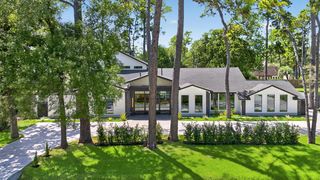 11823 Memorial Dr, Houston, TX 77024
