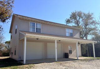 8502 County Road 379, New Bloomfield, MO 65063