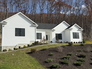 2 Deer Run Road, Middlebury, CT 06762