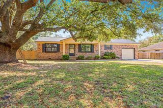 2060 Salamanca St, Navarre, FL 32566