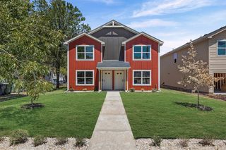909 N  14th St, Waco, TX 76707