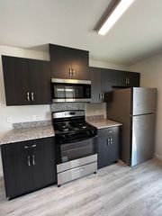 735 Aberdeen St, Tulare, CA 93274